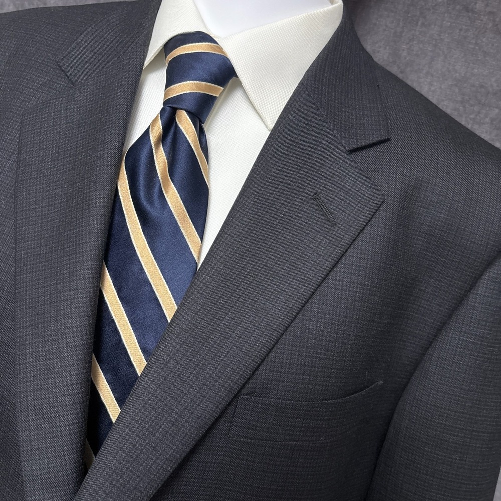 Jos A Bank Sport Coat 46L Gray Check Wool Blazer Jacket Classic Casual Business